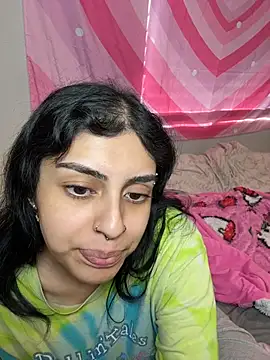 Snapshot of ThickerThanYoBitch chatting on November 15, 2025, 3:08 pm ThickerThanYoBitch online show from November 15, 2025, 3:08 pm