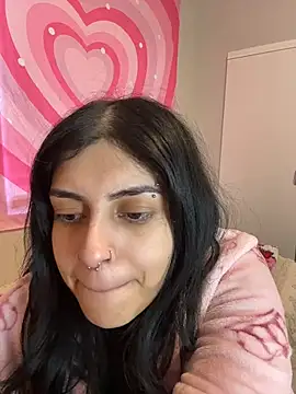 Snapshot of ThickerThanYoBitch chatting on November 17, 2025, 5:30 pm ThickerThanYoBitch online show from November 17, 2025, 5:30 pm