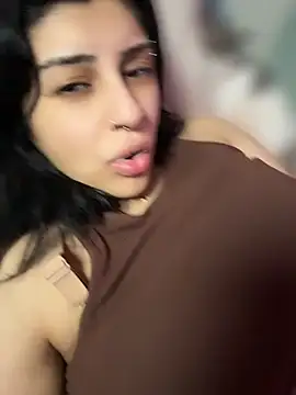 ThickerThanYoBitch online show from April 25, 2026, 4:04 pm