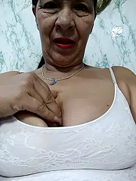 Snapshot of biancchi chatting on July 16, 2026, 12:33 pm biancchi online show from July 16, 2026, 12:33 pm