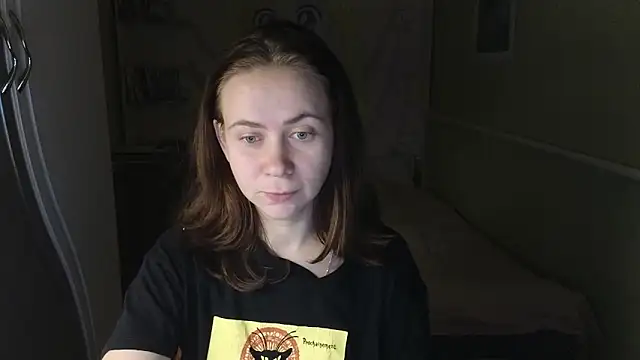 Snapshot of Riley_Roo chatting on November 17, 2025, 4:46 pm Riley Roo online show from November 17, 2025, 4:46 pm