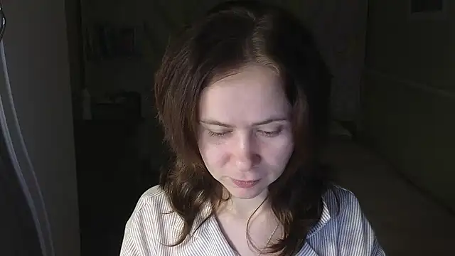 Snapshot of Riley_Roo chatting on November 21, 2025, 5:00 pm Riley Roo online show from November 21, 2025, 5:00 pm