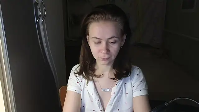 Snapshot of Riley_Roo chatting on November 30, 2025, 7:29 pm Riley Roo online show from November 30, 2025, 7:29 pm