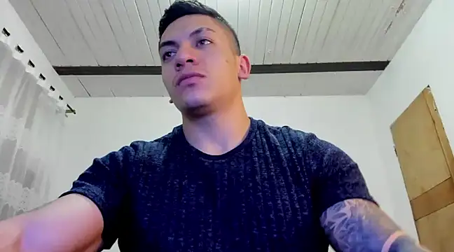 Snapshot of aquiles_51 chatting on December 29, 2024, 3:33 am aquiles 51 online show from December 29, 2024, 3:33 am