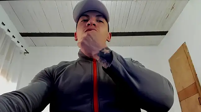 Snapshot of aquiles_51 chatting on January 14, 2025, 10:44 pm aquiles 51 online show from January 14, 2025, 10:44 pm