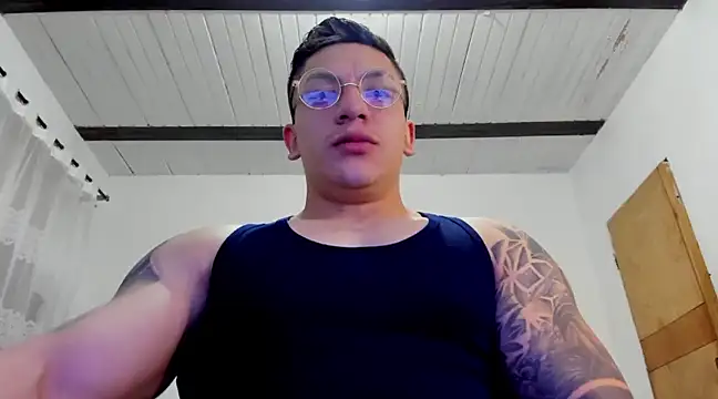 Snapshot of aquiles_51 chatting on January 19, 2025, 12:17 am aquiles 51 online show from January 19, 2025, 12:17 am