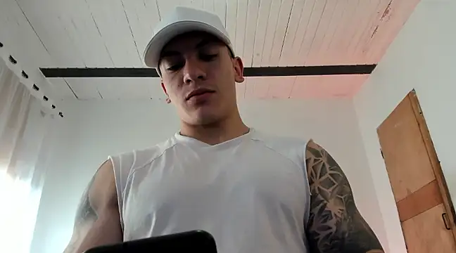 Snapshot of aquiles_51 chatting on February 25, 2025, 7:25 pm aquiles 51 online show from February 25, 2025, 7:25 pm
