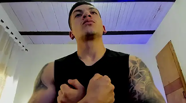 Snapshot of aquiles_51 chatting on March 8, 2025, 10:45 pm aquiles 51 online show from March 8, 2025, 10:45 pm