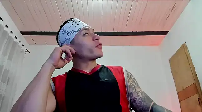 Snapshot of aquiles_51 chatting on March 18, 2025, 12:38 am aquiles 51 online show from March 18, 2025, 12:38 am