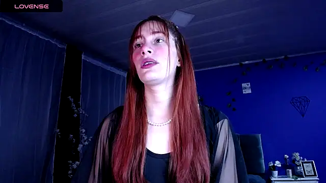 Snapshot of IsaBaileys_ chatting on November 15, 2025, 11:10 pm IsaBaileys online show from November 15, 2025, 11:10 pm