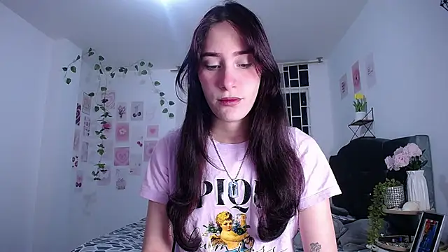 Snapshot of IsaBaileys_ chatting on May 12, 2026, 3:36 am IsaBaileys online show from May 12, 2026, 3:36 am