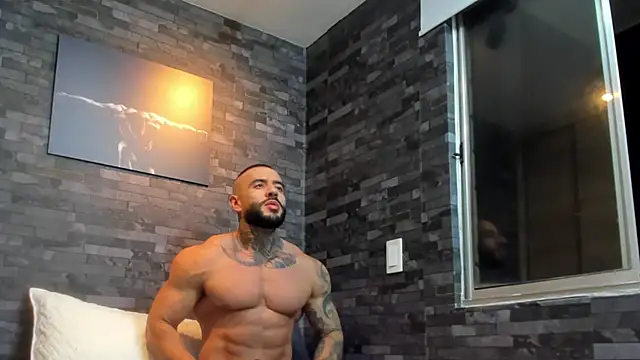 Snapshot of BruceDallas chatting on October 28, 2025, 12:58 am BruceDallas online show from October 28, 2025, 12:58 am