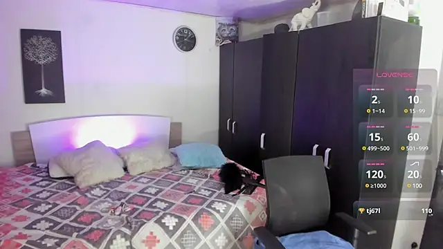 Snapshot of vanessabz chatting on February 25, 2025, 9:31 am vanessabz online show from February 25, 2025, 9:31 am