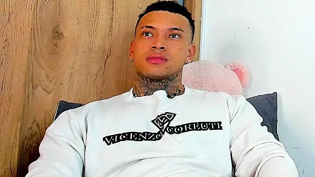 Stiven collins online show from November 20, 2025, 9:42 am