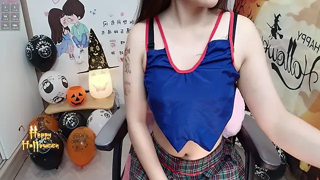 Snapshot of _Mizuki_ chatting on October 30, 2025, 10:38 am Mizuki online show from October 30, 2025, 10:38 am