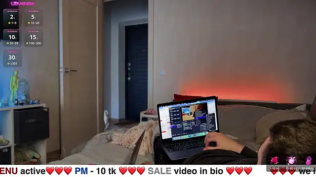 Snapshot of nikitos4you chatting on February 21, 2025, 7:34 am nikitos4you online show from February 21, 2025, 7:34 am