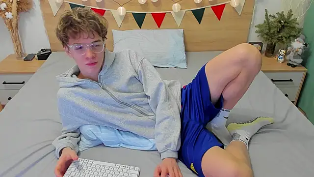 Snapshot of Fandi_777 chatting on January 20, 2025, 5:26 am Fandi 777 online show from January 20, 2025, 5:26 am