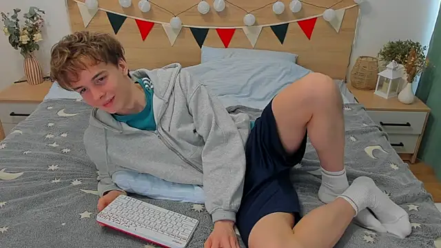 Snapshot of Fandi_777 chatting on March 16, 2025, 8:54 am Fandi 777 online show from March 16, 2025, 8:54 am