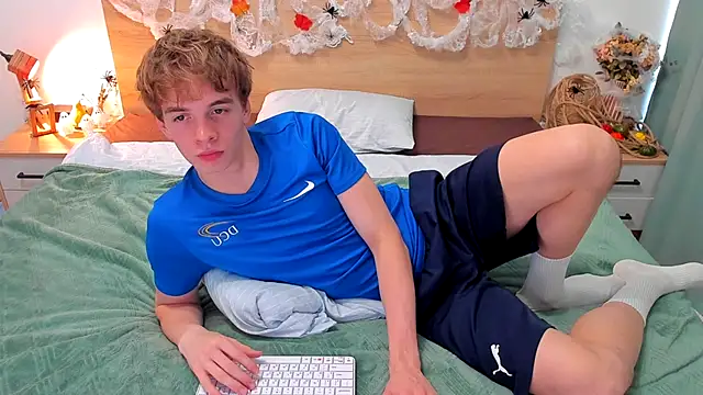 Snapshot of Fandi_777 chatting on October 12, 2025, 8:35 am Fandi 777 online show from October 12, 2025, 8:35 am