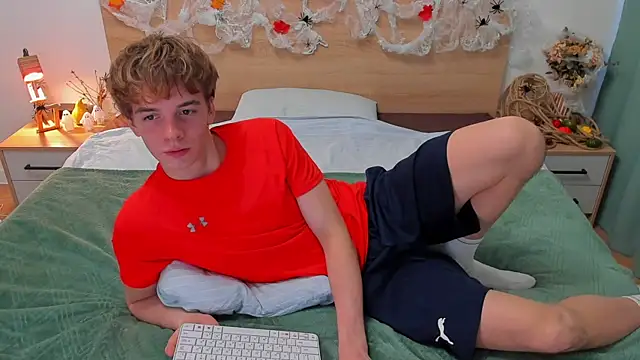 Snapshot of Fandi_777 chatting on October 14, 2025, 6:36 am Fandi 777 online show from October 14, 2025, 6:36 am