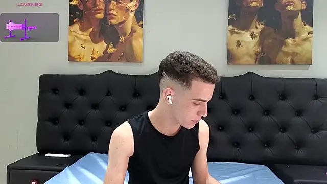 Snapshot of Cristian_Delgado chatting on January 4, 2025, 6:09 am Cristian Delgado online show from January 4, 2025, 6:09 am