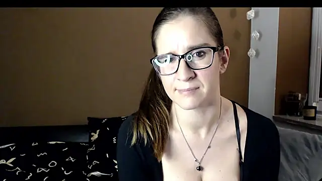 Snapshot of KayaRose chatting on December 2, 2024, 12:19 am KayaRose online show from December 2, 2024, 12:19 am