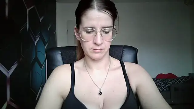 Snapshot of KayaRose chatting on September 28, 2025, 2:11 pm KayaRose online show from September 28, 2025, 2:11 pm