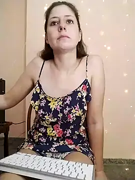 Snapshot of lucecitafantasy2 chatting on March 4, 2025, 1:49 pm lucecitafantasy2 online show from March 4, 2025, 1:49 pm