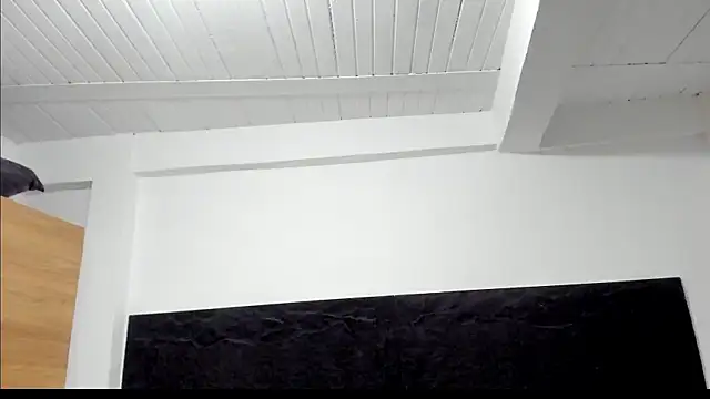 Snapshot of emakross chatting on September 17, 2025, 10:55 pm emakross online show from September 17, 2025, 10:55 pm