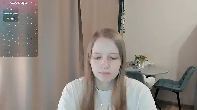 Snapshot of Alyaley chatting on July 14, 2026, 2:12 pm Alyaley online show from July 14, 2026, 2:12 pm