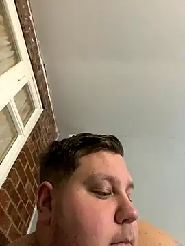 Lukeyboy027 online show from November 7, 2025, 8:14 am