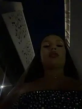 Syka0001 online show from April 23, 2026, 5:37 pm