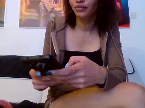 Snapshot of CPLjouiLOLA chatting on March 1, 2025, 10:31 pm CPLjouiLOLA online show from March 1, 2025, 10:31 pm