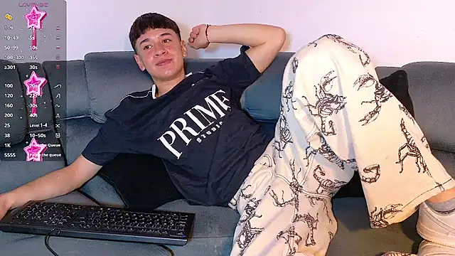 Snapshot of Mr_daren_ chatting on November 3, 2025, 6:09 pm Mr daren online show from November 3, 2025, 6:09 pm