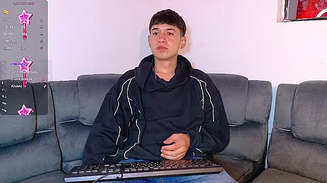 Snapshot of Mr_daren_ chatting on November 10, 2025, 7:13 pm Mr daren online show from November 10, 2025, 7:13 pm