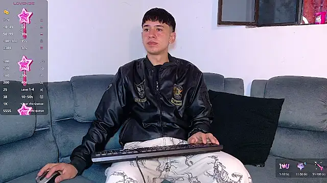 Snapshot of Mr_daren_ chatting on November 17, 2025, 7:08 pm Mr daren online show from November 17, 2025, 7:08 pm