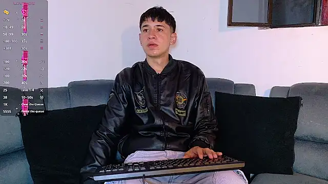 Snapshot of Mr_daren_ chatting on November 21, 2025, 8:51 pm Mr daren online show from November 21, 2025, 8:51 pm