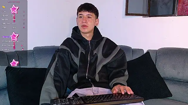 Snapshot of Mr_daren_ chatting on November 25, 2025, 7:36 pm Mr daren online show from November 25, 2025, 7:36 pm