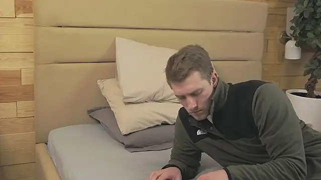 EthanPinkman online show from November 5, 2025, 4:45 am