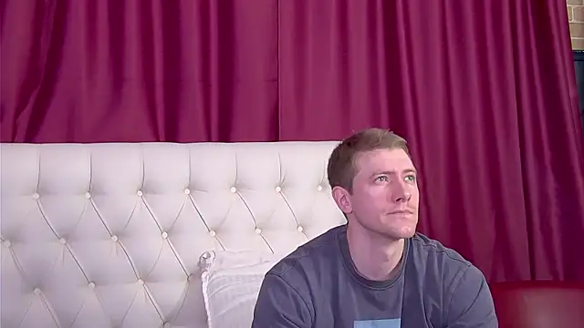 Snapshot of EthanPinkman chatting on July 5, 2026, 5:03 am EthanPinkman online show from July 5, 2026, 5:03 am