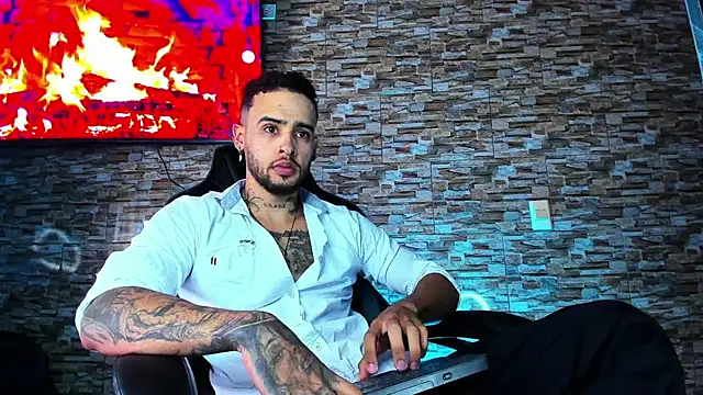 Snapshot of Seth_Owner chatting on January 14, 2025, 2:00 pm Seth Owner online show from January 14, 2025, 2:00 pm