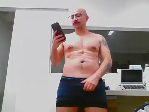 SeizoC online show from November 23, 2025, 5:40 am