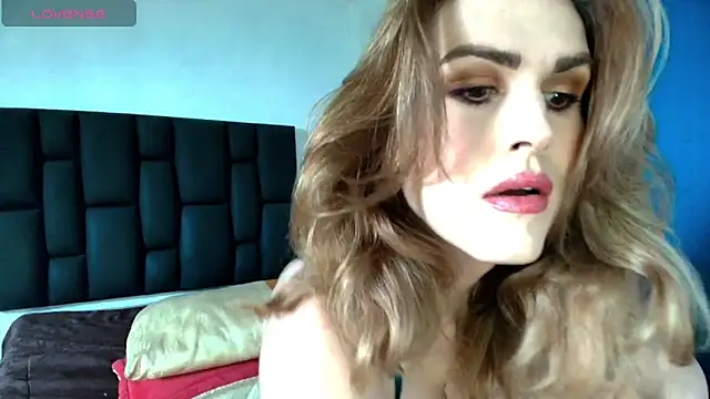 Aurora doll23 online show from April 28, 2026, 7:52 pm