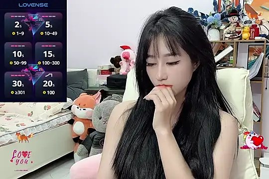  LLisa  online show from December 27, 2024, 7:46 pm