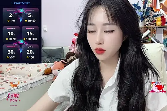  LLisa  online show from January 6, 2025, 12:05 am