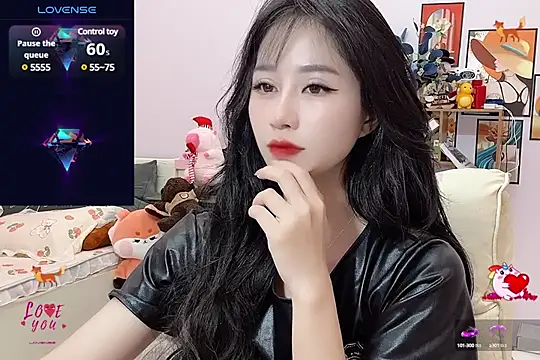  LLisa  online show from January 6, 2025, 9:00 pm