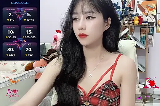  LLisa  online show from January 8, 2025, 1:21 am