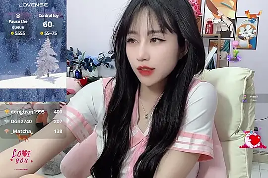  LLisa  online show from February 15, 2025, 8:01 pm