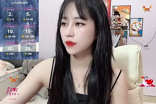  LLisa  online show from February 19, 2025, 6:32 pm