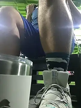 Snapshot of Evert_hairyboy chatting on October 8, 2025, 9:23 pm Evert hairyboy online show from October 8, 2025, 9:23 pm